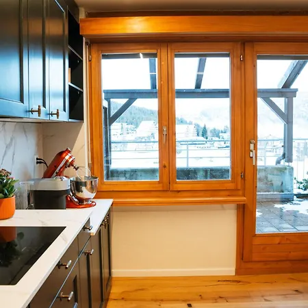 Alpine Mountains Scenic Retreat By Sea N' Rent